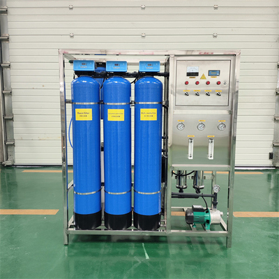 1 Componenti di base 0,5 tonnellate attrezzature di trattamento dell'acqua RO per l'acqua pura industriale