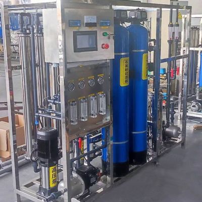 Tre serbatoi ad alta efficienza macchina ad osmosi inversa di acqua funzionamento affidabile