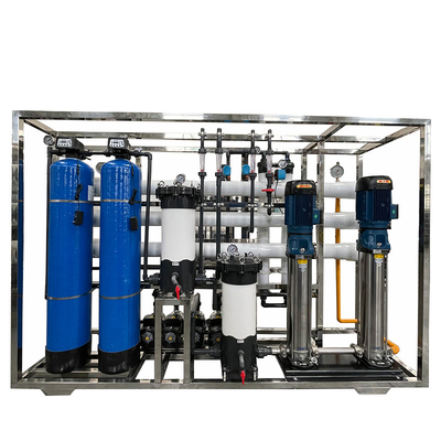 Apparecchiature di filtraggio dell' acqua di mare Desalinizzazione RO Centrale di trattamento, Sistema di depurazione dell' acqua per osmosi inversa Capacità 24 m3/giorno
