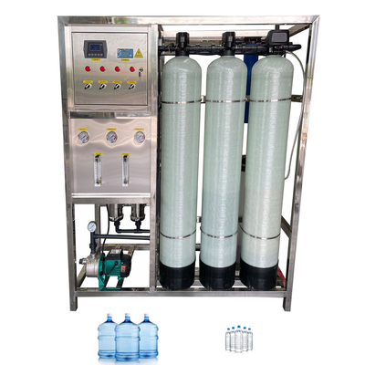 500LPH Purificazione per osmosi inversa Filtro per l'acqua potabile Fabbrica di cosmetici Sistema Ro Macchina per il trattamento dell'acqua a due fasi